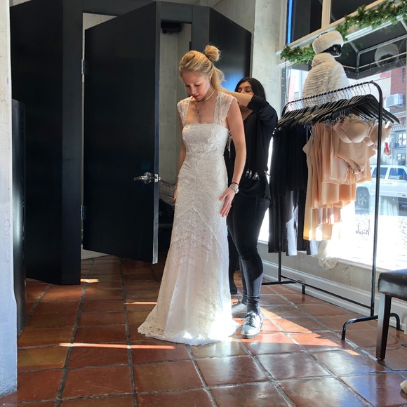 Nicole Miller Wedding Dress - Make an offer! - Picture 1 of 8